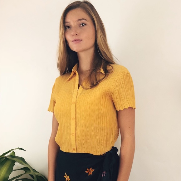 Crinkled Mango Short Sleeve - Picture 2 of 6